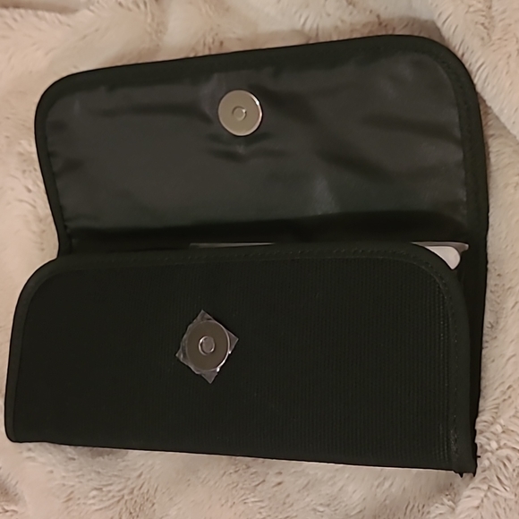 Unit eye shadow set - Picture 4 of 5